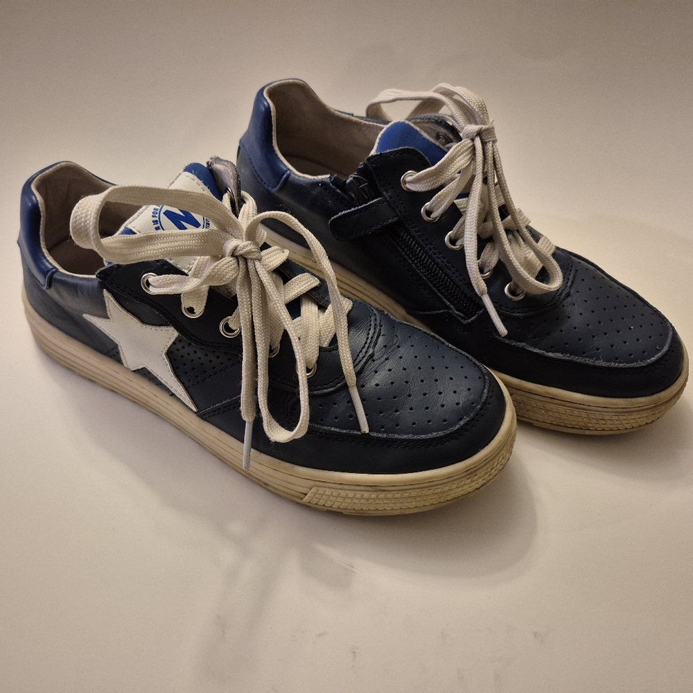 Naturino Hess Zip Navy Blue Sneakers with White Star